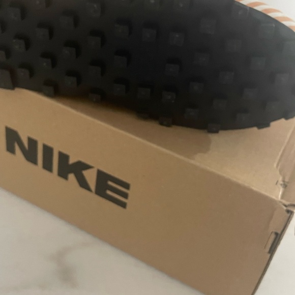 Nike N. 354 Daybreak-Type Apricot Agate Sneaker W 7.5 - Picture 13 of 15